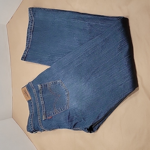 Levi's Size 14L. Boot Cut 515 Blue Jeans, Mid-Rise, Medium Wash, EUC - Picture 1 of 13
